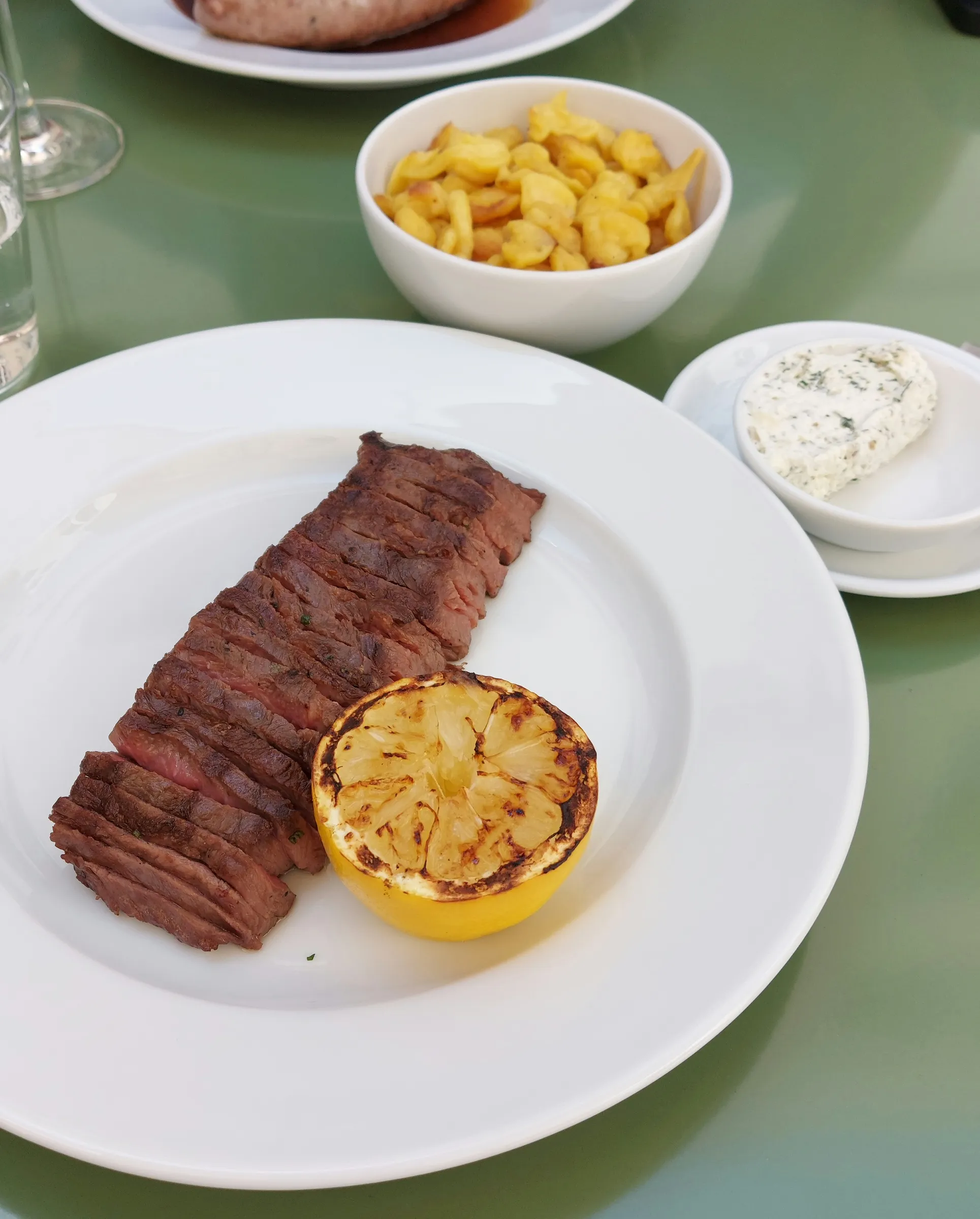 Flank Steak in der Brasserie Kaiser – medium gebraten