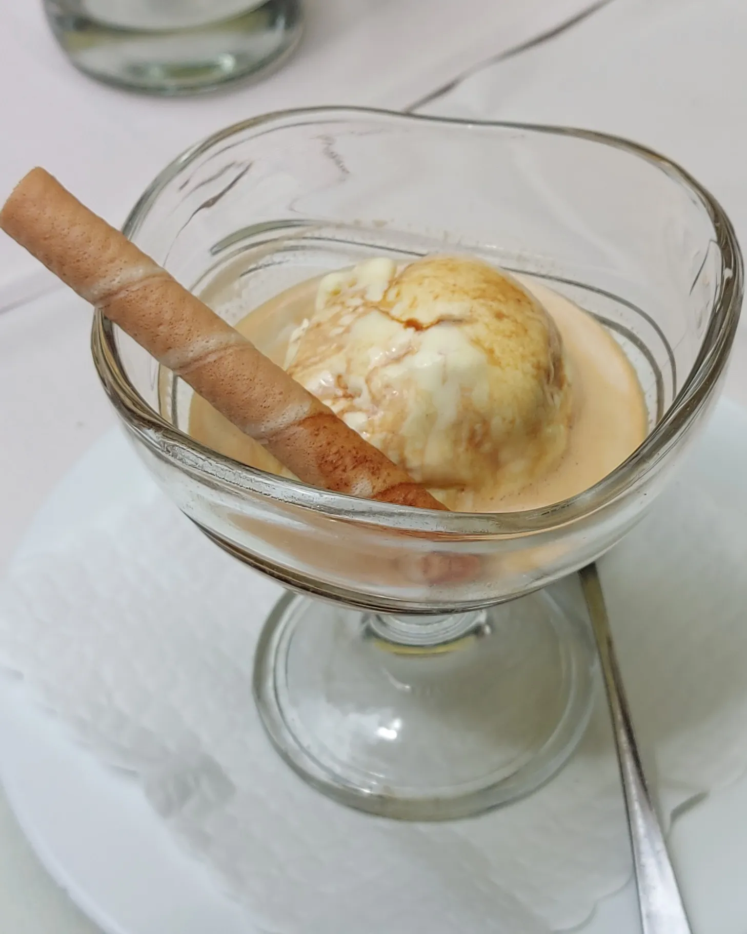 Affogato im Casa d'Italia Bern – Vanille-Eis mit Espresso