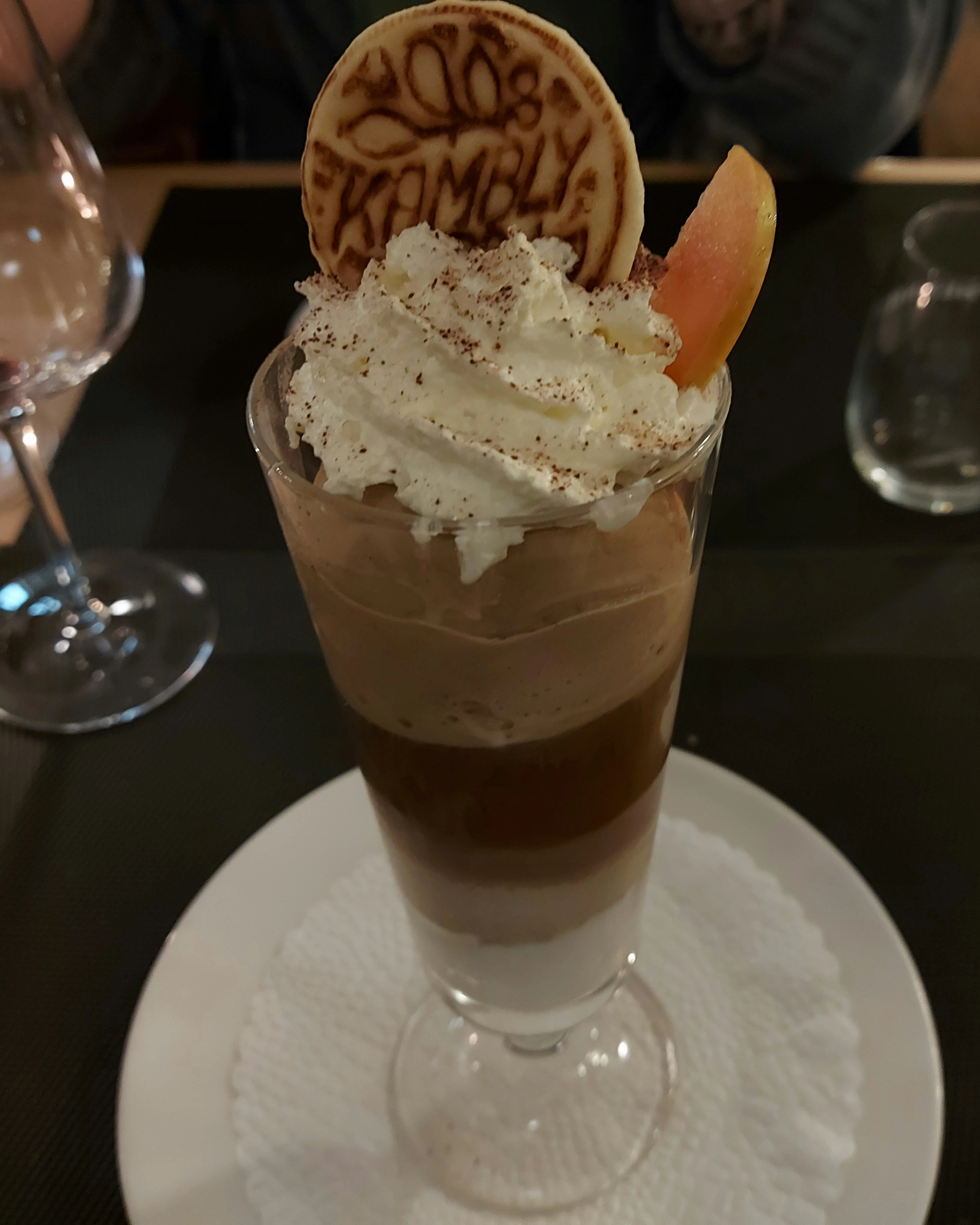 Generous ice coffee with coffee and vanilla ice cream and plenty of cream at Della Casa Bern.
