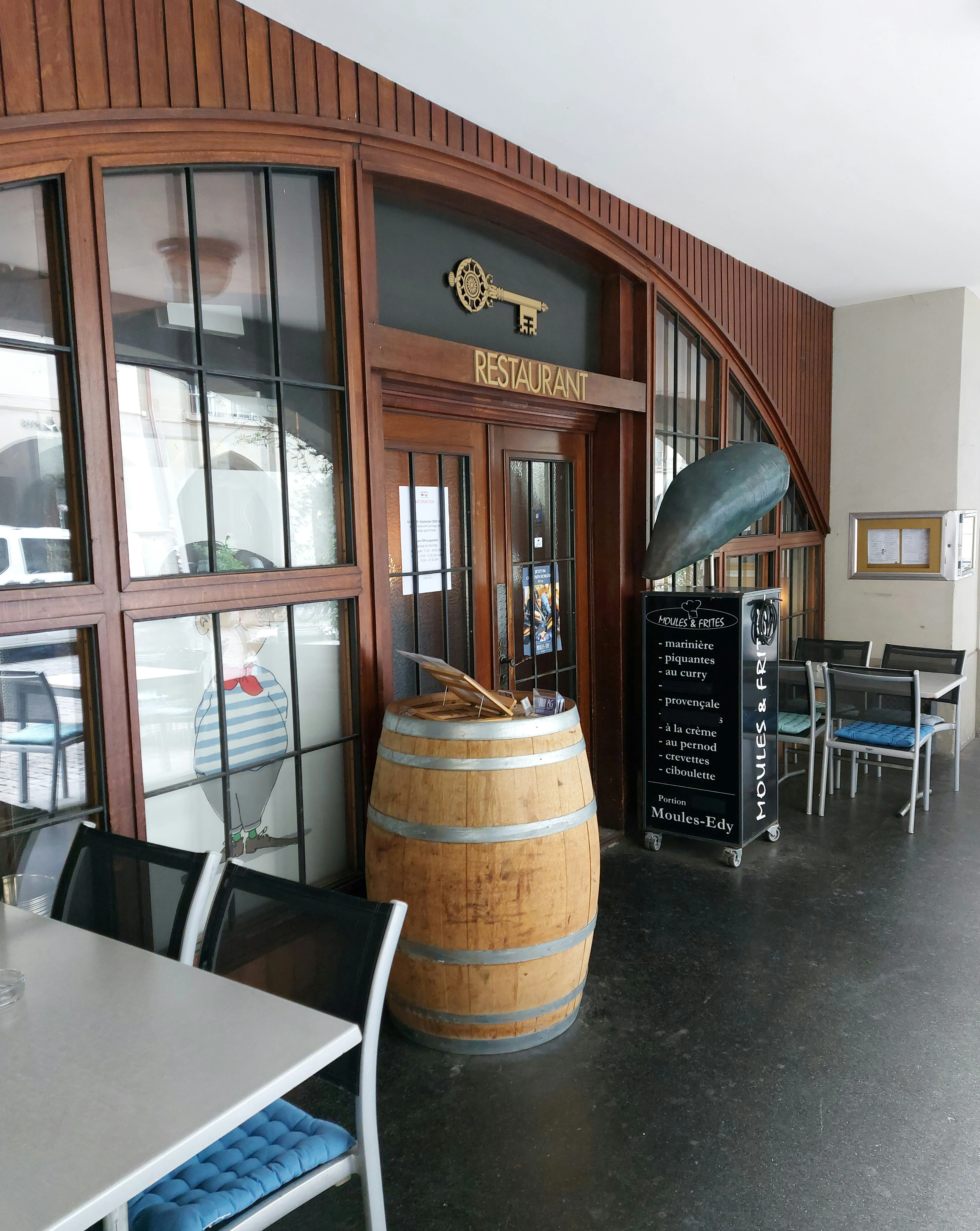 Restaurant Goldener Schlüssel Bern – Moules Edy in urigem Bernertrott