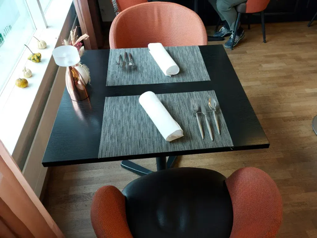 Gedeckter Tisch im Mille Sens Bern
