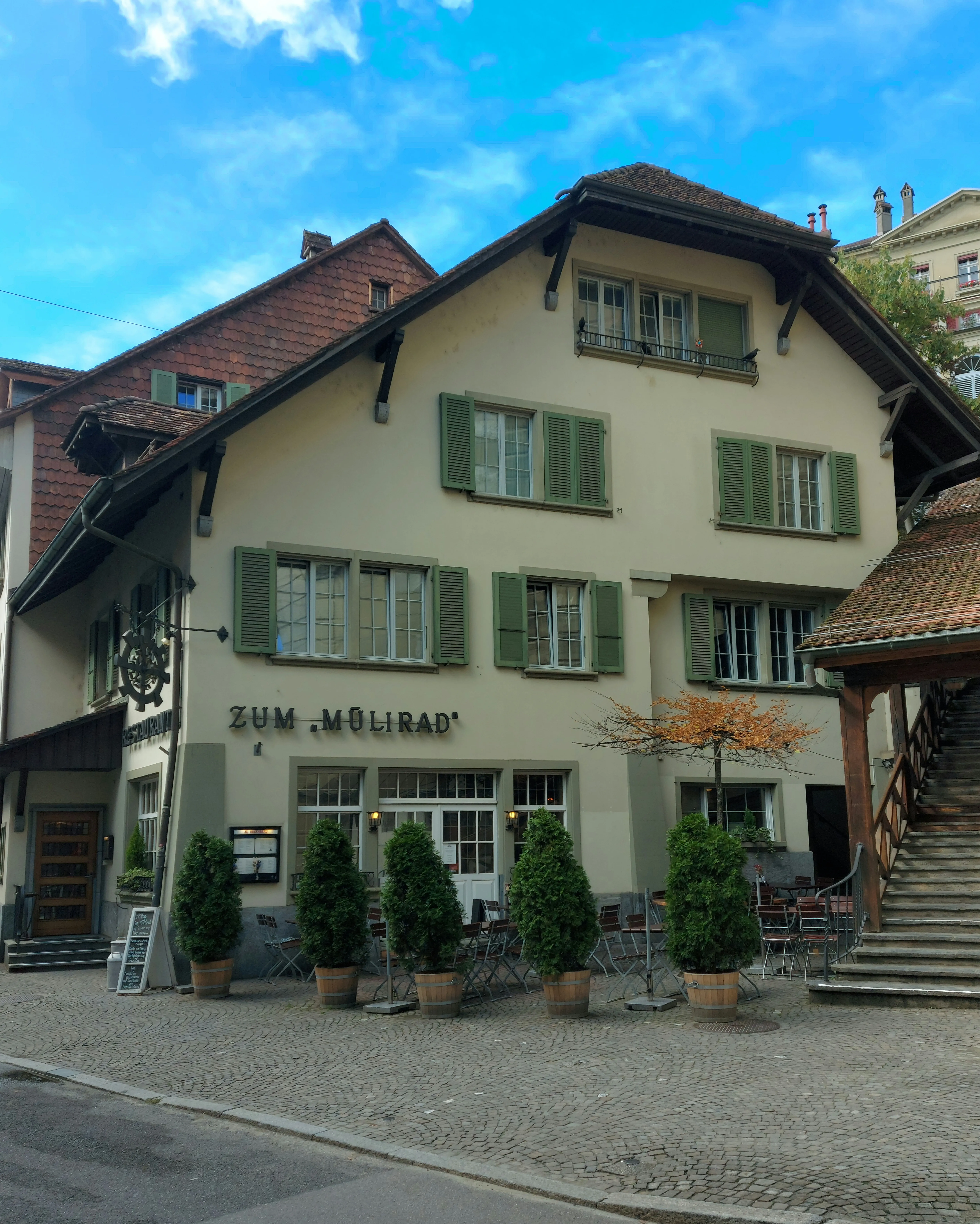Restaurant Mühlirad Bern – Vacherin im Brot unter der Nydeggtreppe