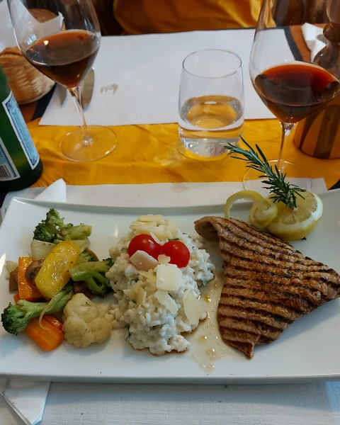 Kalbspaillard mit Risotto im Ristorante Toscana Bern