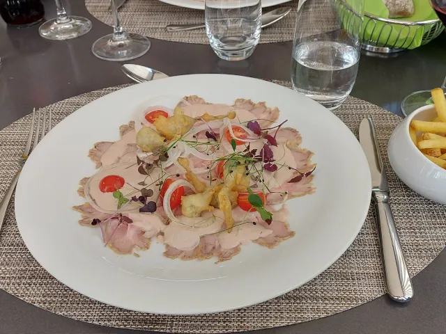 Vitello Tonnato im Haus der Universität Bern
