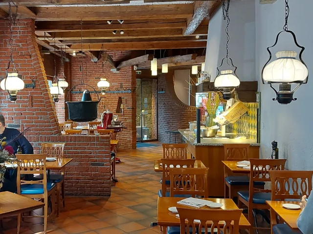 Interieur des Grotto Ticino Bern