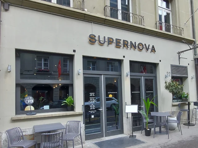Supernova Bern von draussen